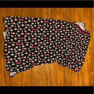 4X scrub top